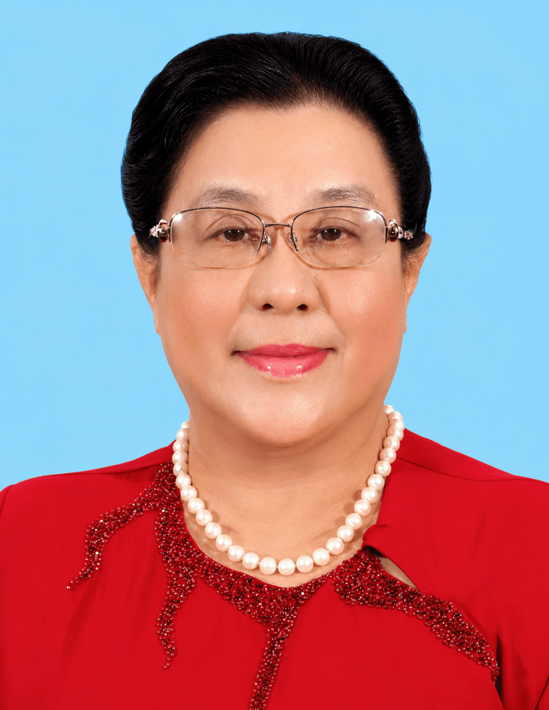Dr. Mon Mon Tar